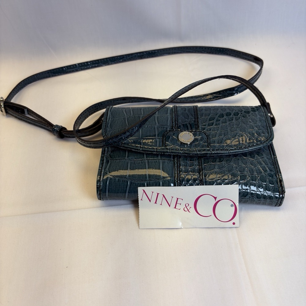 Nine & Co Teal Croc Embossed Crossbody Wallet Organizer Purse Detachable Strap